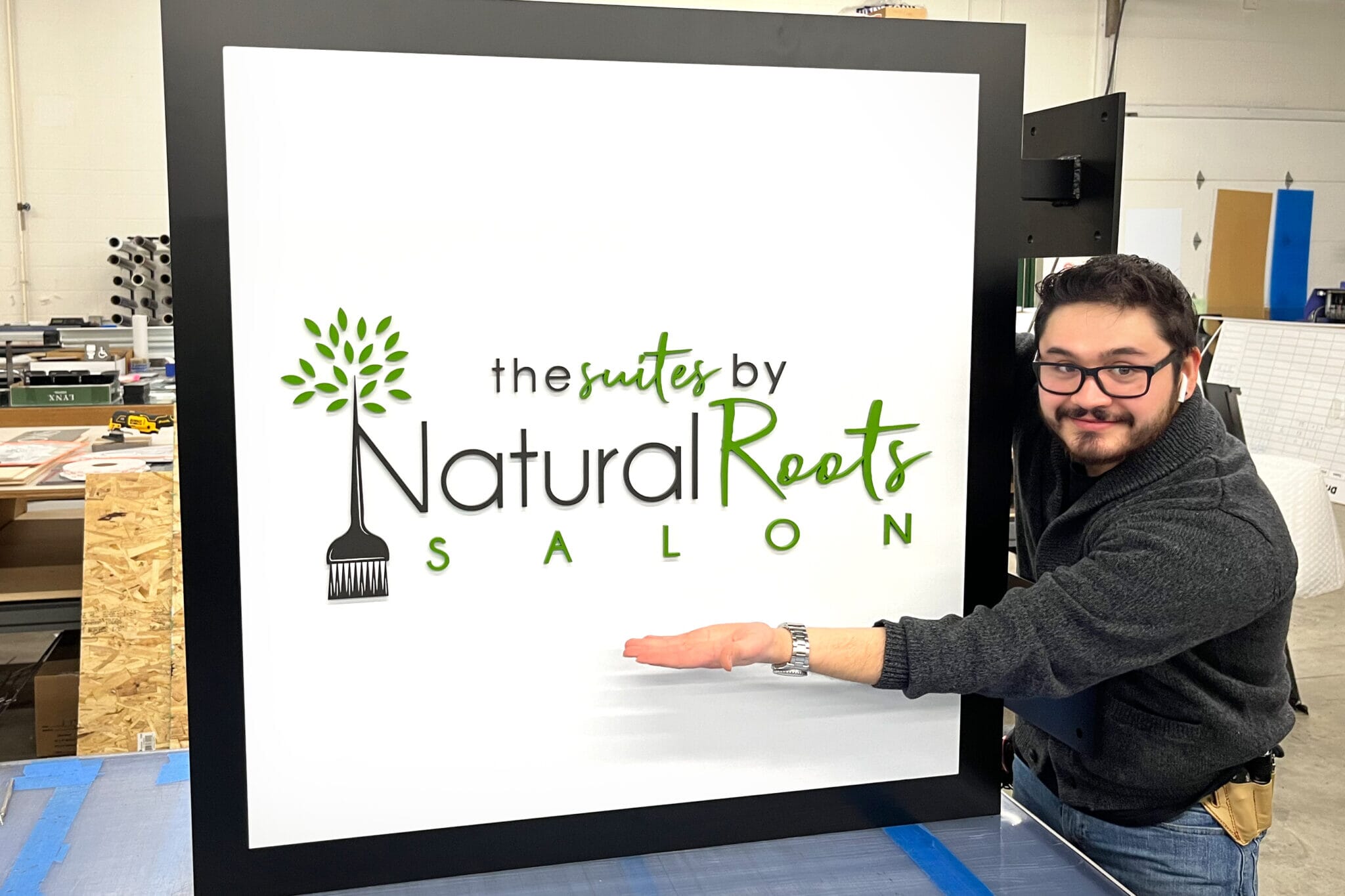 Dimensional graphics for Natural Roots Salon
