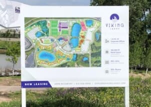 Post and Panel directional sign